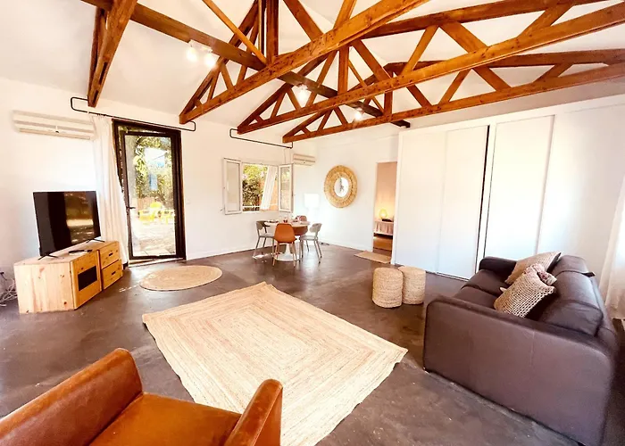 Le Patio, Jardin Privatif, Tennis Nîmes